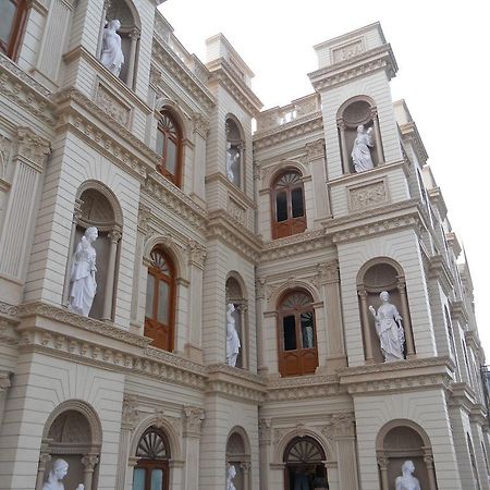 Готель Prayag Aristro Club Колката Екстер'єр фото